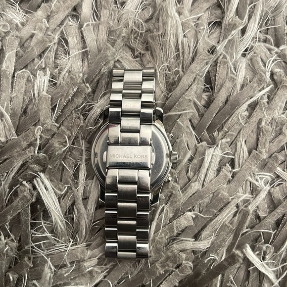 MICHAEL KORS | Runway Silver-Tone Watch - Picture 3 of 4